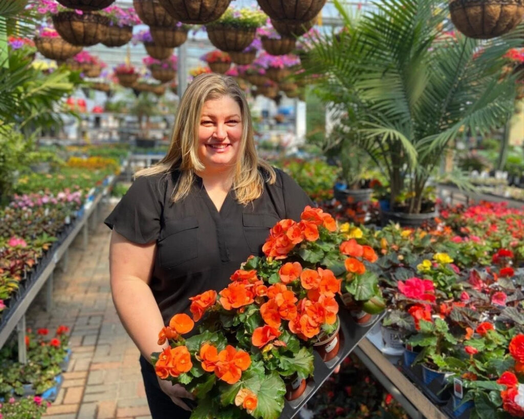 Dümmen Orange North America promotes Kelly Nicholas