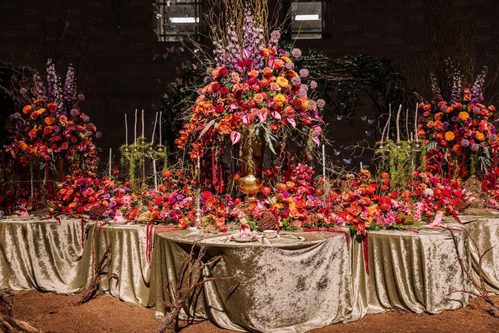 floral sculpture 